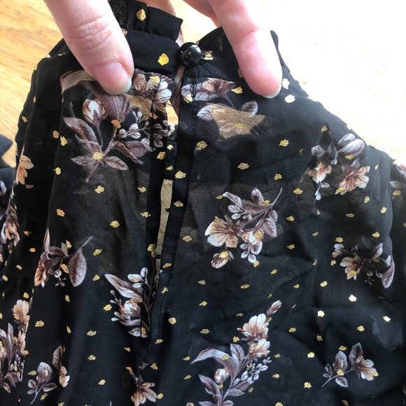 Urban Romantics Black Floral Top Mockneck Metallic Gold Puff Sleeve Small - Picture 8 of 11